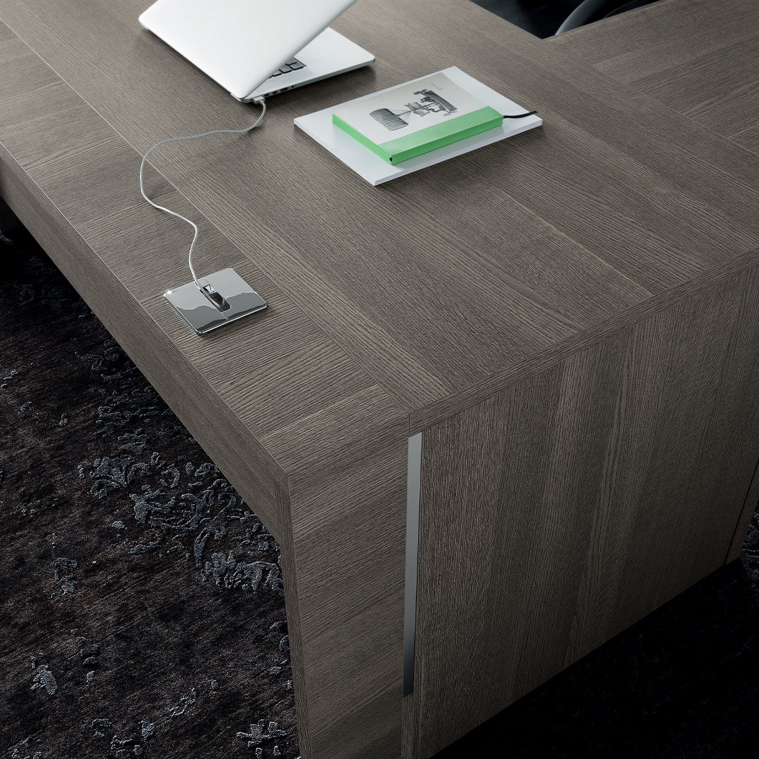 Tivoli Desk