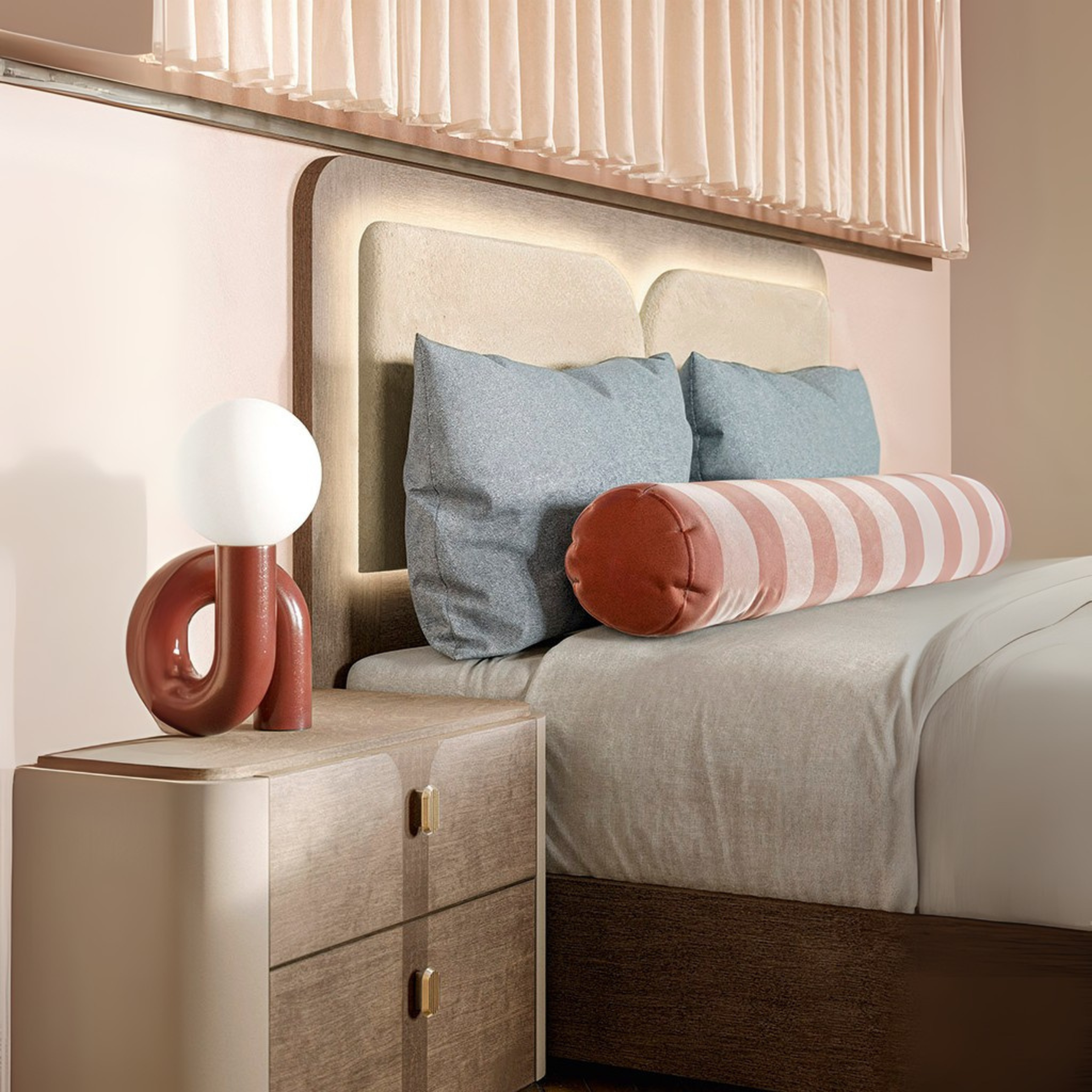 Hebe Queen Size Bed