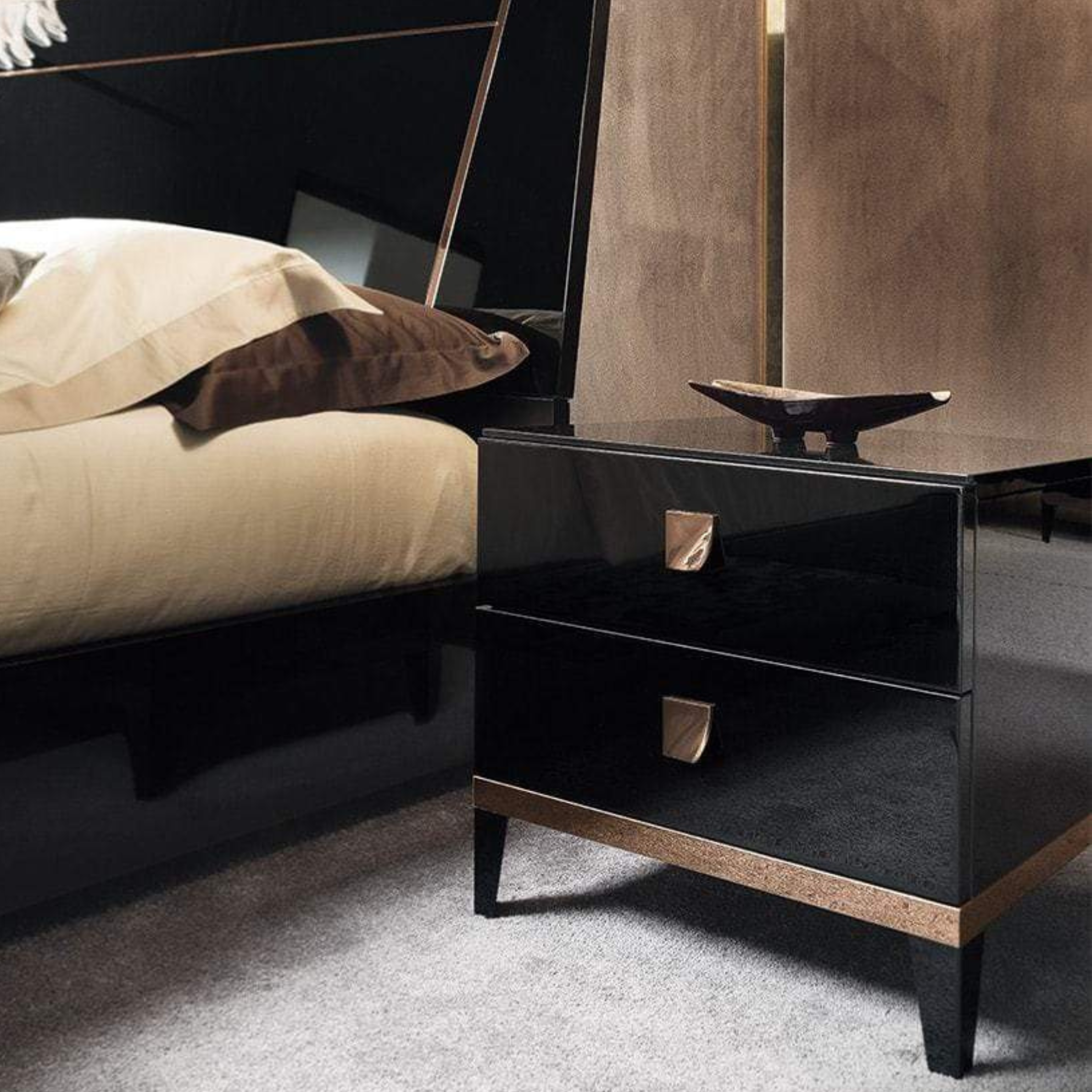 Mont Noir Bedroom Set