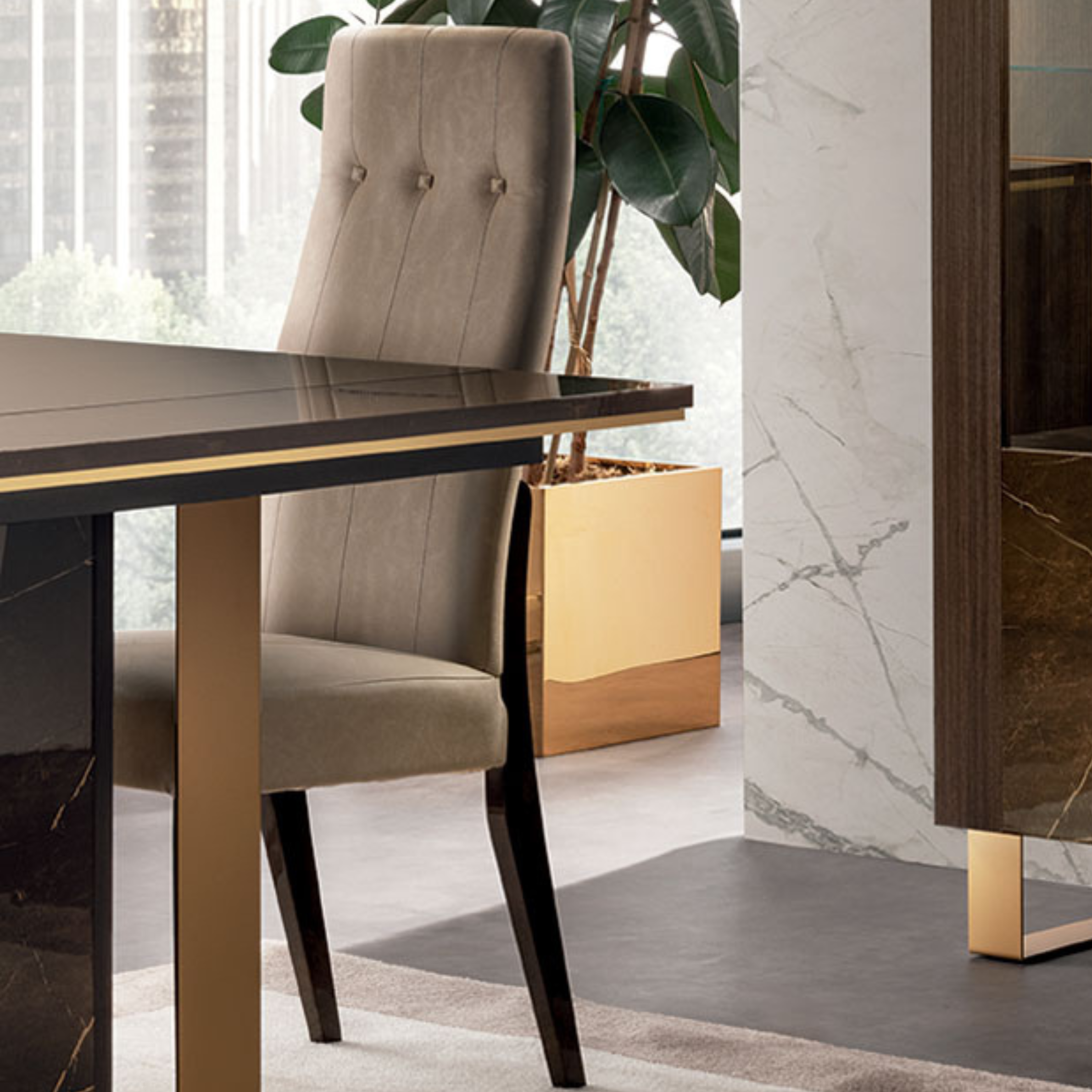 Essenza Dining Set