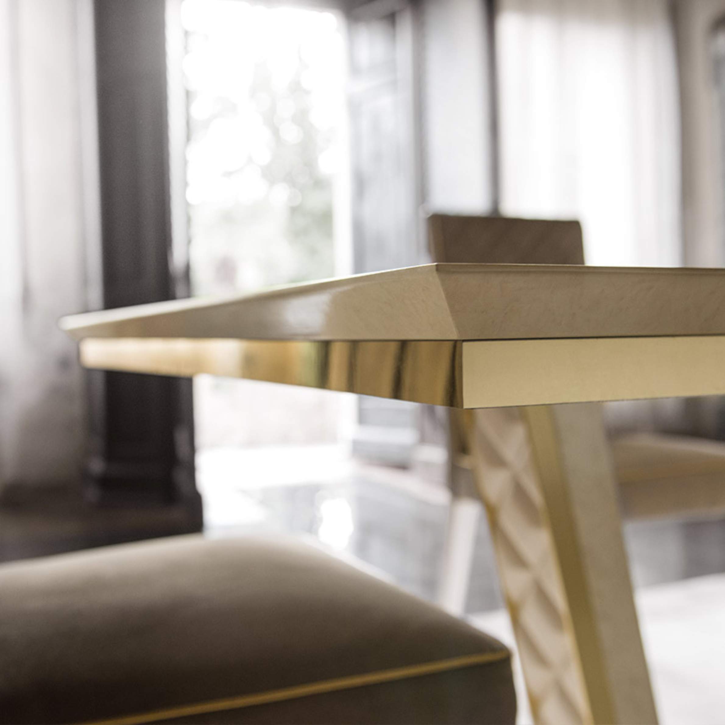 Sipario Dining Set